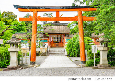 京都市左京區殯儀館 Omotogu 神社的鳥居 京都市左京區殯儀館 Omotogu 神社的鳥居 104068366