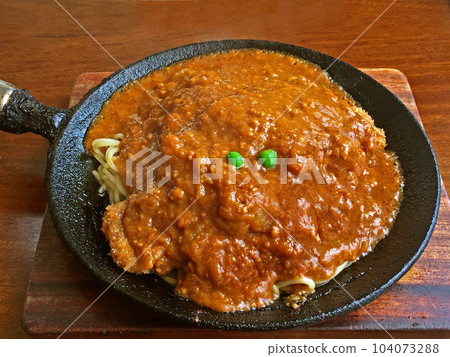Spaghetti Cutlet Kushiro Specialty Spaghetti Cutlet with Meat Sauce Spaghetti Cutlet Kushiro Specialty Spaghetti Cutlet with Meat Sauce 104073288