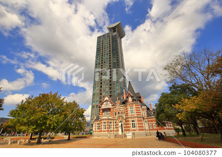 Autumn Mojiko Retro scenery 104080377