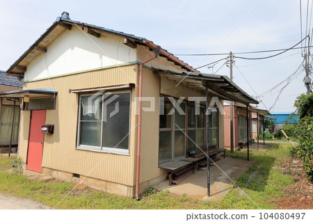 昭和時代的單層獨立式住宅的形象 昭和時代的單層獨立式住宅的形象 104080497