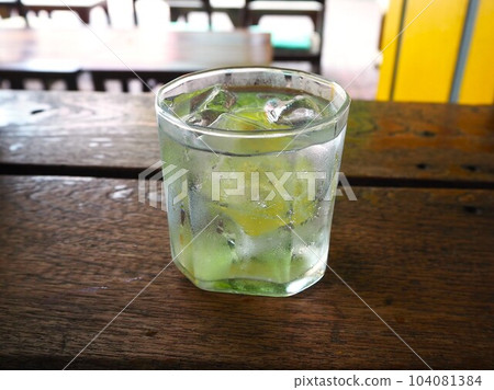 Gin Tonic Thailand Bangkok 104081384