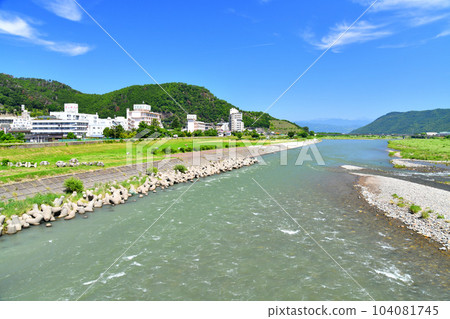 萬葉橋/從千曲川眺望戶倉上山田溫泉/太正橋（長野縣千曲市）[2023.6] 104081745