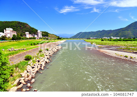 萬葉橋/從千曲川眺望戶倉上山田溫泉/太正橋（長野縣千曲市）[2023.6] 104081747