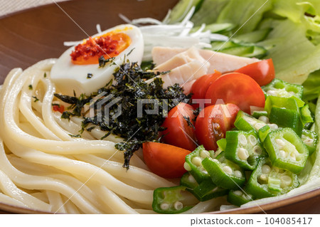 沙拉烏冬面 104085417