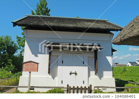 Historical Site Ashikaga School Storehouse [Ashikaga City, Tochigi Prefecture] 104086401