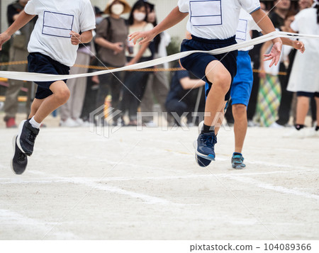 Athletic meet foot race goal tape Athletic meet foot race goal tape 104089366