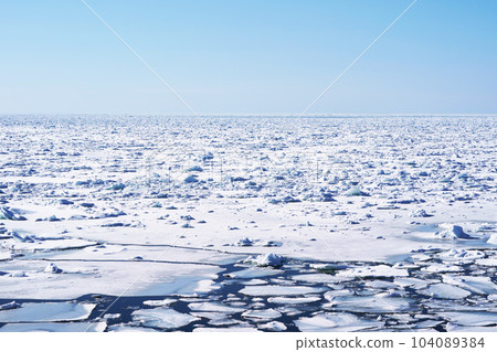 The blue sea of Okhotsk in the harsh winter and the drift ice county, Hokkaido 104089384