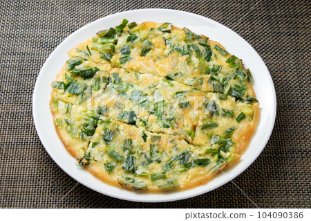 Chijimi (with Chinese chives). 104090386
