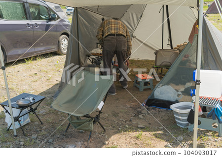 [Complete the construction of the auto camp on the Nakatsugawa riverbed] 104093017