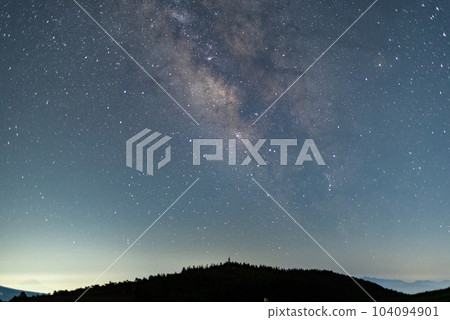 Milky Way in the night sky, Kirigamine Plateau Milky Way in the night sky, Kirigamine Plateau 104094901