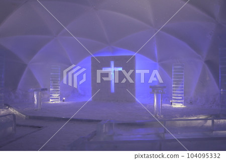 ice sculpture 104095332