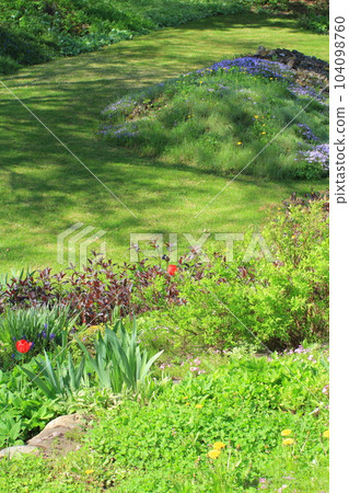手工草坪花園 104098760