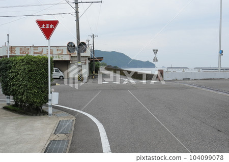 dangerous bend 104099078