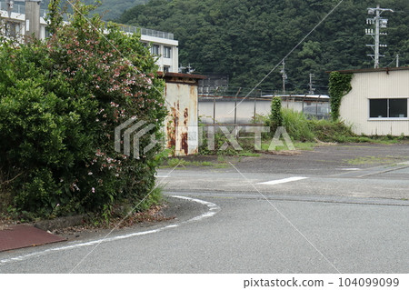 dangerous bend 104099099