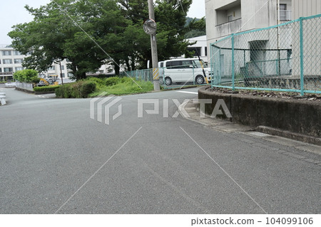 拐彎處危險 104099106