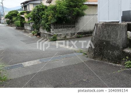 dangerous bend 104099154