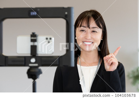 Seminar/Training/Presentation/Distribution/Video distribution/Shooting Seminar/Training/Presentation/Distribution/Video distribution/Shooting 104103678