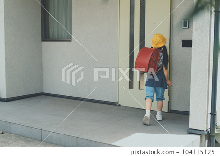 小學學生 小學生 回家 104115125