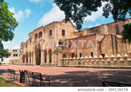 Cathedral, Parque Colon, Santo Domingo. Dominican Republic. 1514-1544. 104116239