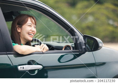 Drive female travel 104117230