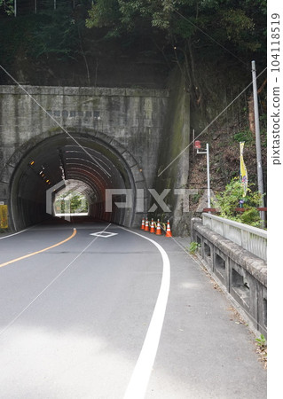 一條隧道 104118519