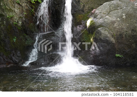 Waterfall 104118581