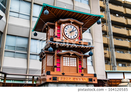 Ehime/Matsuyama Dogo Onsen ~Botchan Karakuri Clock~ 104120585