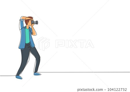 Continuous one line drawing photographer aiming target photos, People holding camera, taking photos. Professional photographer taking pictures. Single line draw design vector graphic illustration 104122732