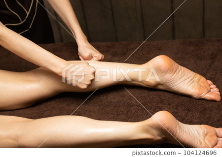 小腿按摩 小腿按摩 104124696