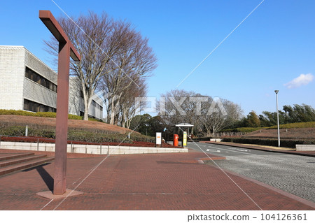 Sakura, Chiba Scenery with a round mailbox (in front of the National Museum of Japanese History) Sakura, Chiba Scenery with a round mailbox (in front of the National Museum of Japanese History) 104126361