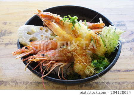 Shrimp Tempura Rice Bowl 104128034