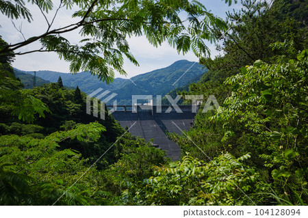 Ryugahana Dam surrounded by fresh greenery Ryugahana Dam surrounded by fresh greenery 104128094