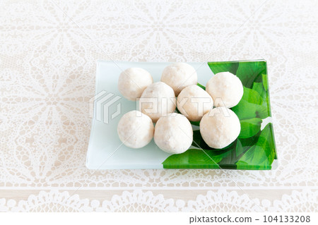 蜂蜜檸檬味杏仁球 104133208