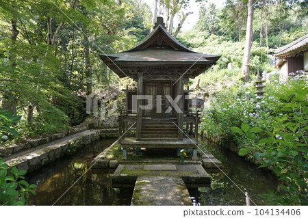 Tendai sect "Chohoji" known for its hydrangea temple in Tsuyama City, Okayama Prefecture: Bentendo Tendai sect "Chohoji" known for its hydrangea temple in Tsuyama City, Okayama Prefecture: Bentendo 104134406