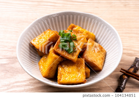 甜辣蛋黃醬炒豆腐 104134851