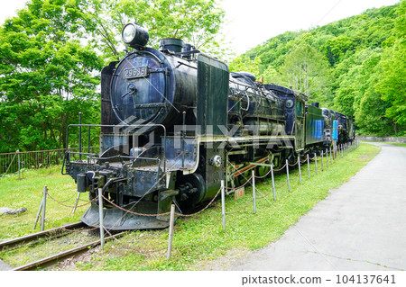 Preserved steam locomotives of Kamuikotan (9600 series, C57, D51 from the front) 104137641