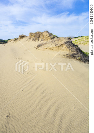 Summer Tottori Sand Dunes and their patterns Tottori Prefecture Tottori Sand Dunes Summer Tottori Sand Dunes and their patterns Tottori Prefecture Tottori Sand Dunes 104138406