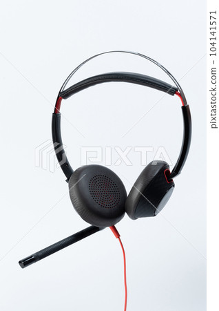 Wired headphones with mic Wired headphones with mic 104141571