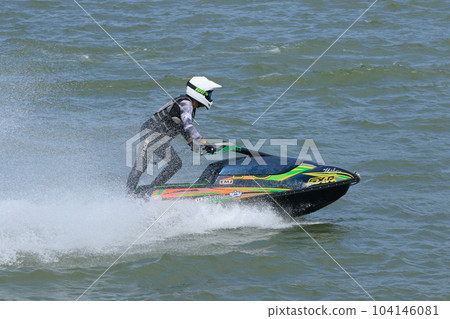 飛濺的個人船隻 噴氣滑雪 海洋休閒 104146081