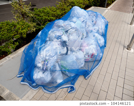 Household garbage collection point 104146121