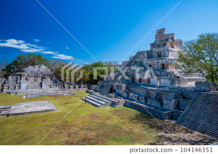 Main Temple in Edzna 104146351