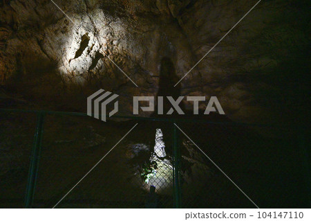 Akiyoshido Cave 104147110