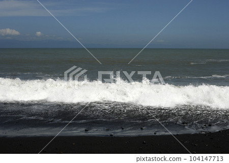 颱風引起的強烈波浪 104147713