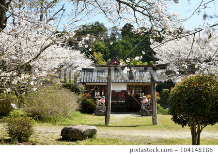 世尊寺(天照大社參拜殿)(奈良縣吉野郡大淀町飛曾) 世尊寺(天照大社參拜殿)(奈良縣吉野郡大淀町飛曾) 104148186