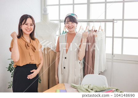 時裝、服裝、造型師、店員、時裝設計師、色彩協調員 時裝、服裝、造型師、店員、時裝設計師、色彩協調員 104148690