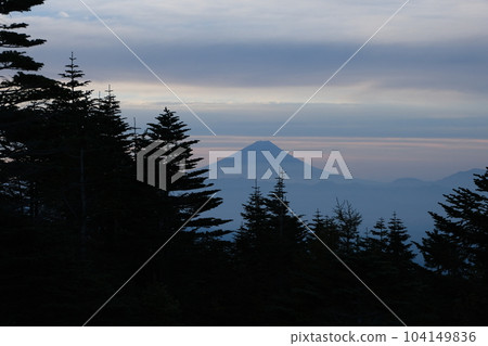A scenic trail of Yatsugatake where you can see Mt.Fuji. The majestic nature of Japan. 100 Famous Mountains A scenic trail of Yatsugatake where you can see Mt.Fuji. The majestic nature of Japan. 100 Famous Mountains 104149836