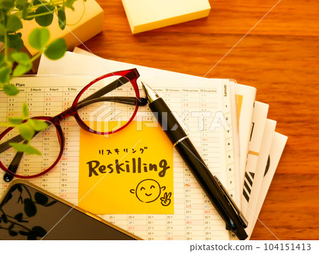 Reskilling [Pen] Horizontal 104151413