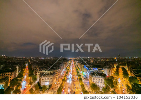 Avenue Champs-Elysées 104152036