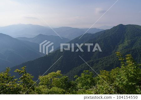 群馬縣夏季的清晨,從谷川岳西黑嶺看到的絕美景色 群馬縣夏季的清晨,從谷川岳西黑嶺看到的絕美景色 104154550