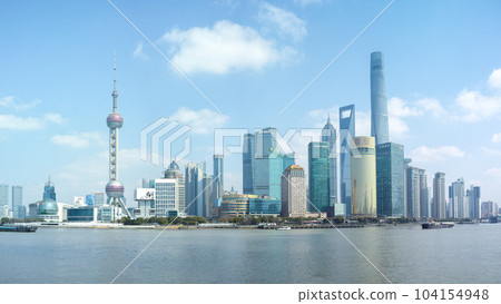 中國上海，2023 年從外灘看浦東和陸家嘴 104154948